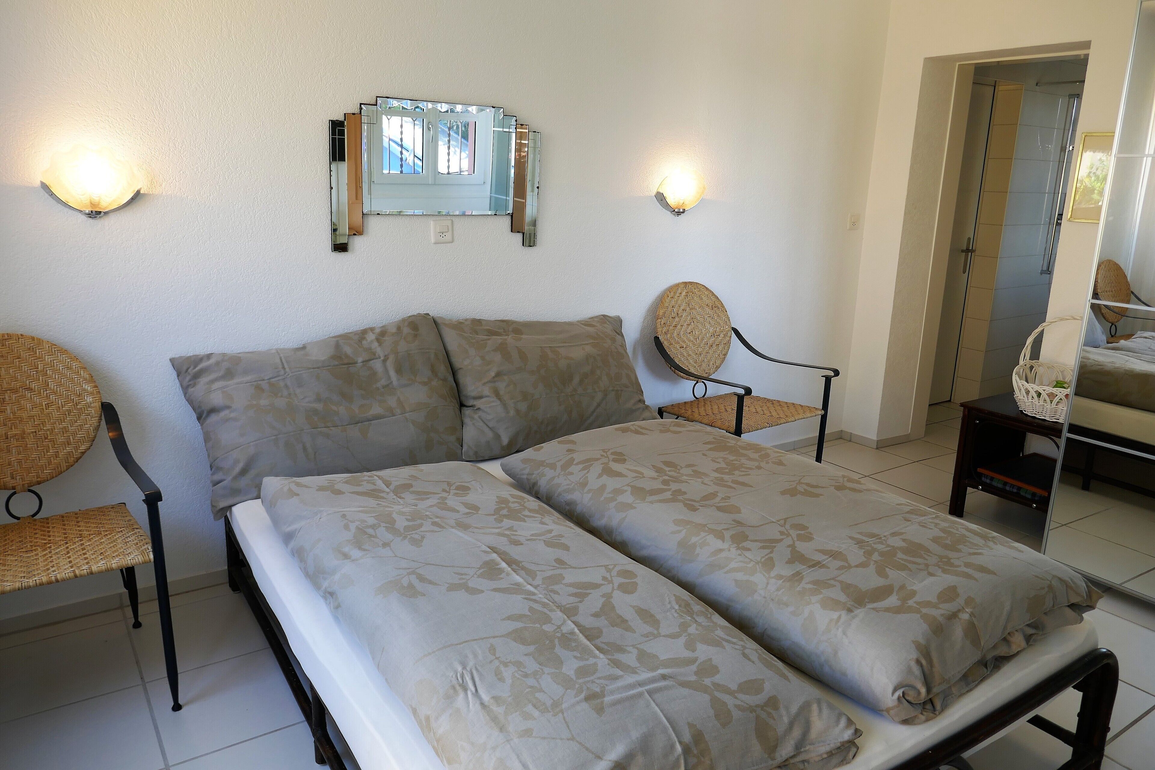 Guestroom & Swim-Spa