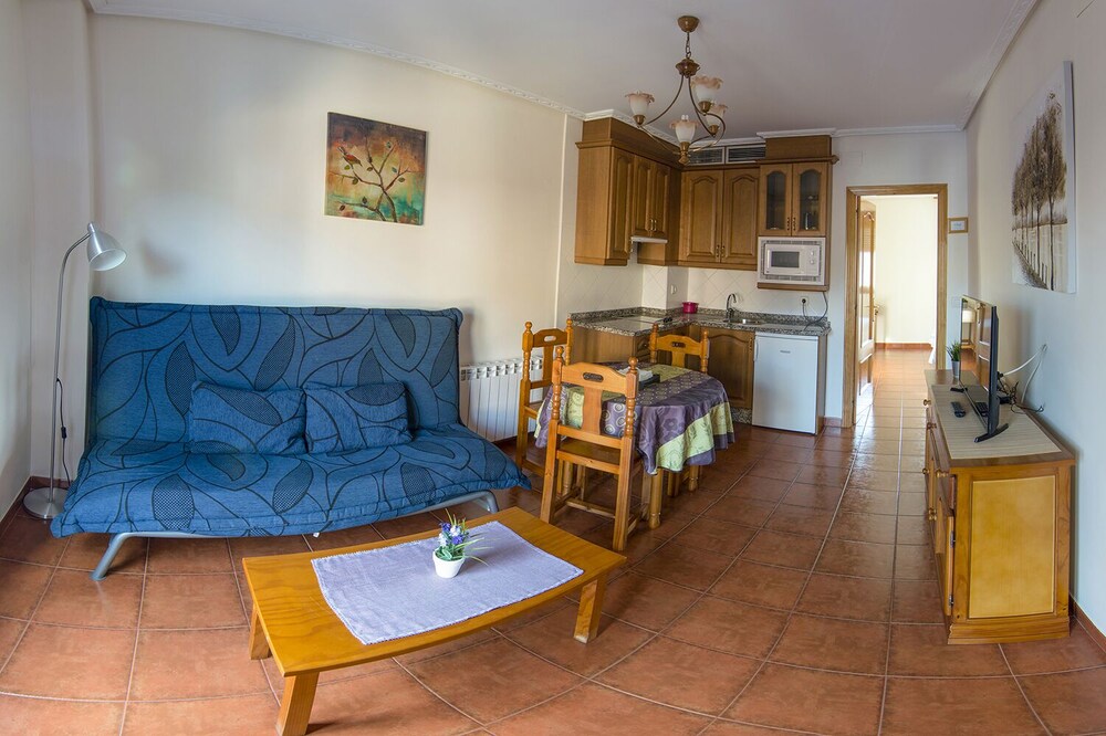 Rural apartment in Las Hurdes *** for 2 people (communal pool)