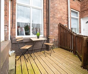 Exterior - One Bedroom Apartment by Klass Living Serviced Accommodation Bellshill - Cosy  Apartment with WIFI  and Parking (Bellshill)