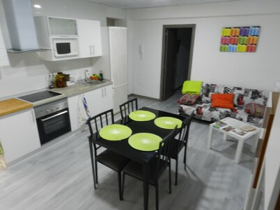 YOUR-TRIP Ideal for wine tourism and Laurel street