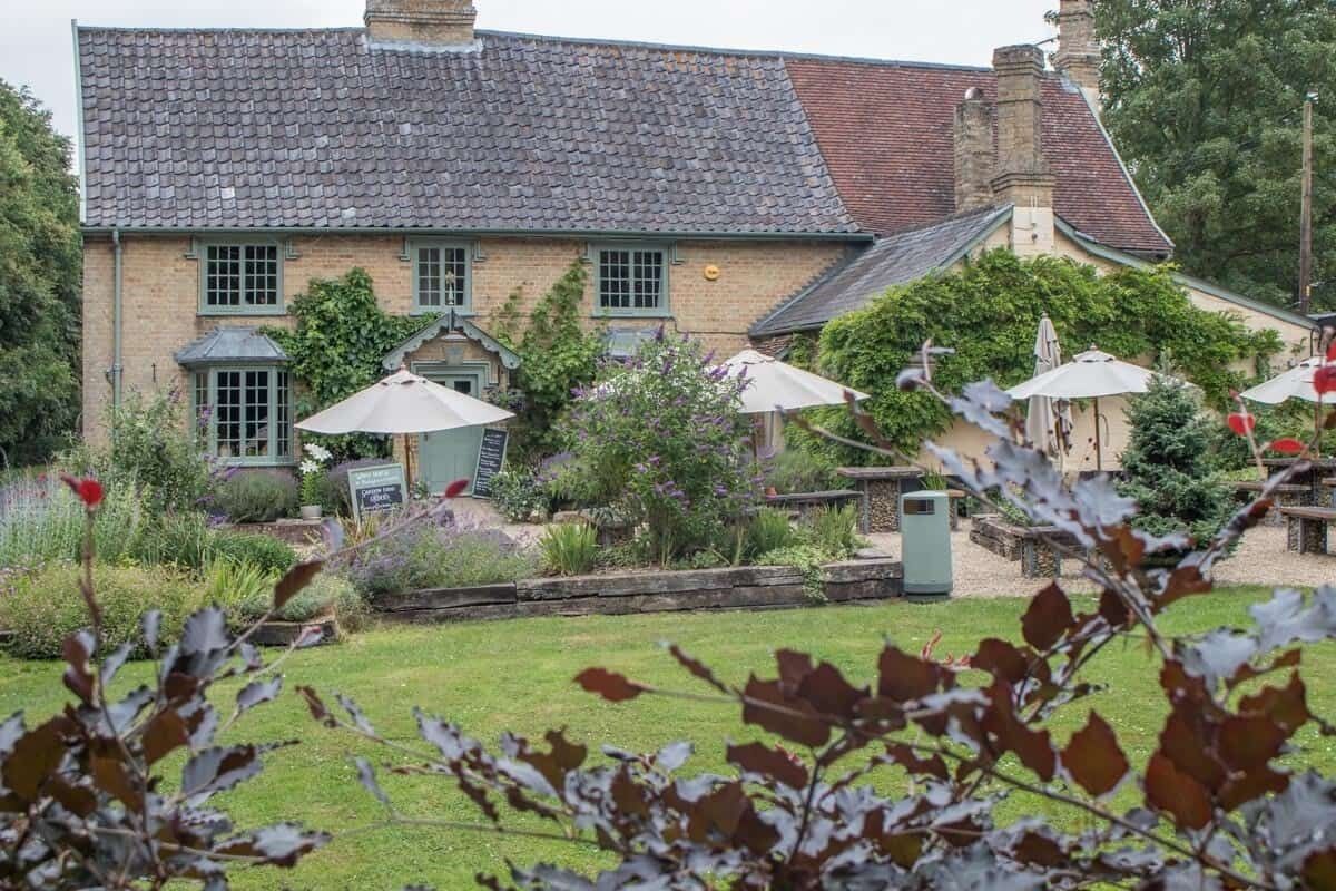 The White Horse at Badingham is just 5 mins away by car.