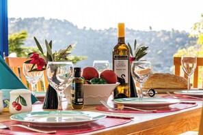 تناول الطعام