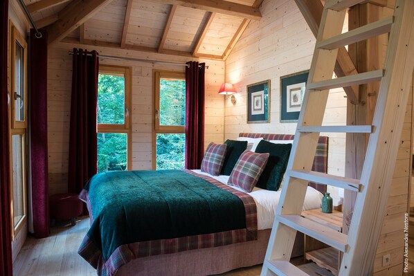 2 bedrooms, in-room safe, WiFi, bed sheets