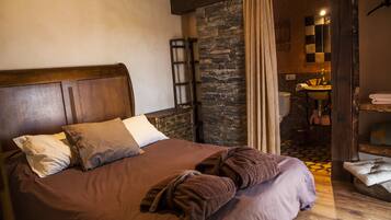 7 camere, Wi-Fi gratuito, lenzuola