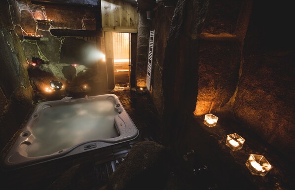 Spa - Self catering rural Pride for 14 people (Bermellar)