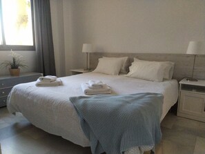 In-room safe, iron/ironing board, free WiFi - Ref: 297 Apartment in beachfront complex in La Carihuela Torremolinos (Torremolinos)