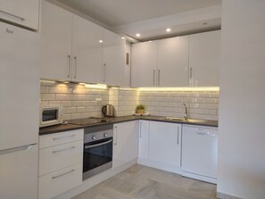 Fridge, microwave, oven, coffee/tea maker - Ref: 297 Apartment in beachfront complex in La Carihuela Torremolinos (Torremolinos)