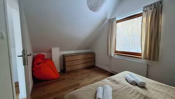 2 chambres, fer et planche Ă repasser, Wi-Fi gratuit, draps fournis