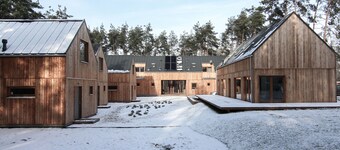 'Verde' Ferienhaus in kleinen familienfreundlichen Resort in Wald am Warta River