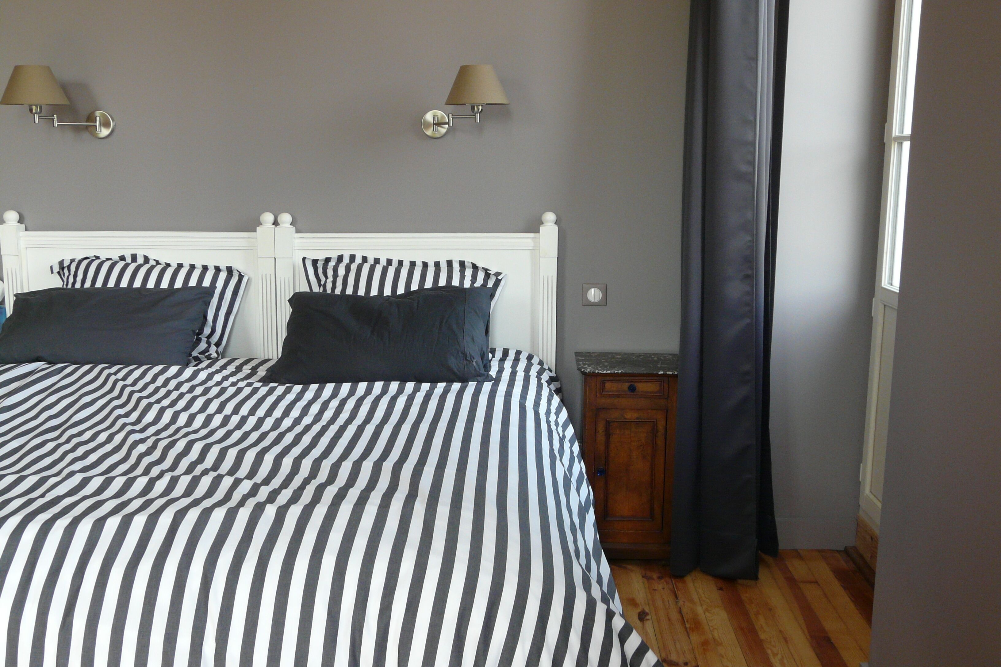 HOUSE BOURGEOISE - LARGE CAPACITY - CAMPAIGN LYONNAISE - ELEGANCE AND NATURE