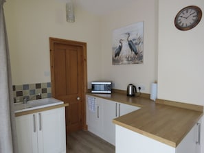Fridge, microwave, electric kettle, toaster - The Stables at Nyland View (Cheddar) (Cheddar)