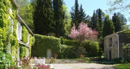 Domaine de Couchet - demeure du 18e siĂšcle avec grande piscine