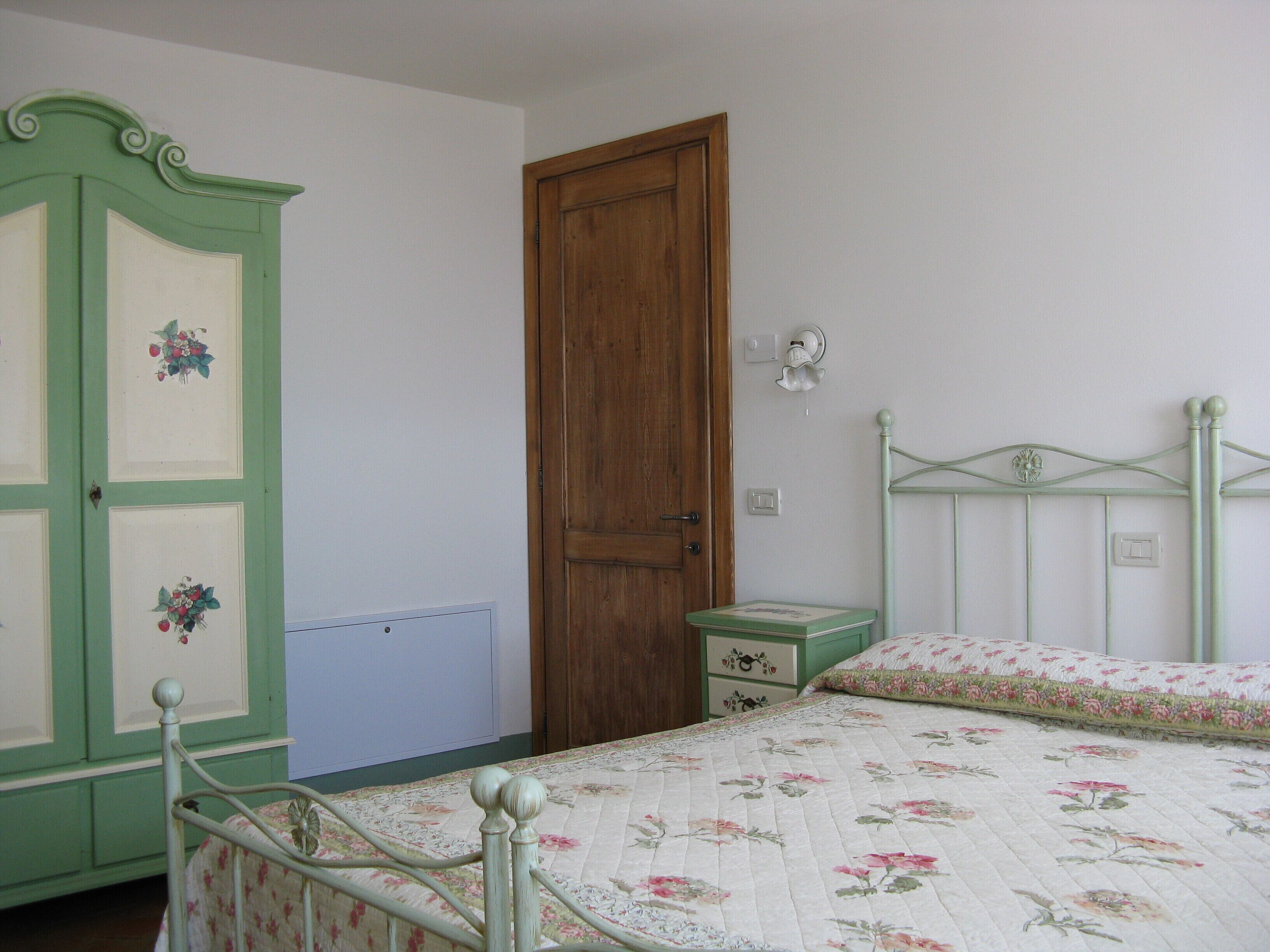 COUNTRY CLUB FROM CESCO - strawberry and calle suite