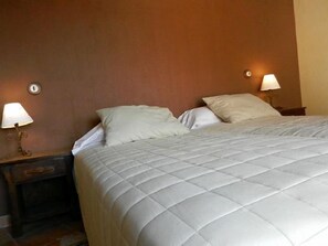 2 soveværelser, strygejern/strygebræt, sengetøj