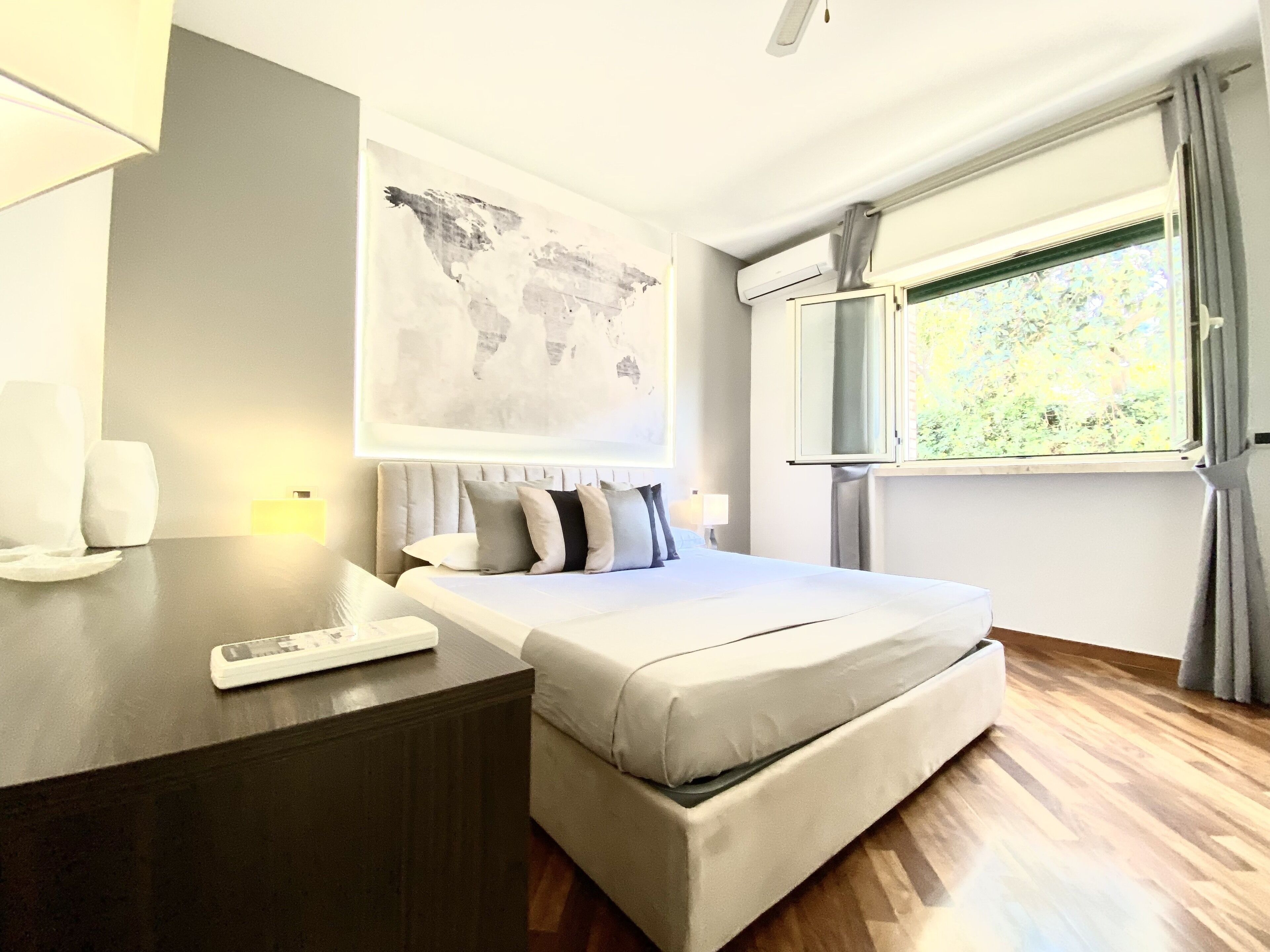 2 chambres, fer et planche à repasser, Wi-Fi, draps fournis