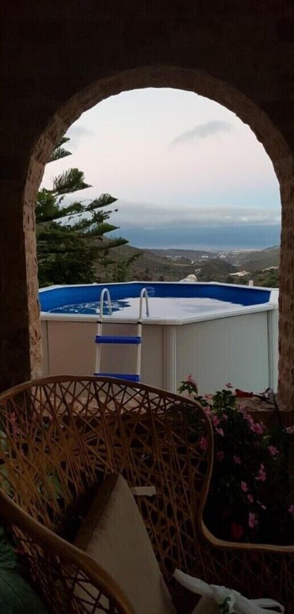 Tina de hidromasaje al aire libre