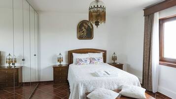 4 chambres, fer et planche Ă repasser, Wi-Fi gratuit, draps fournis