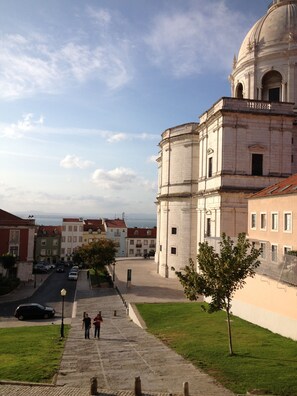 Point of interest - Perfect for 2 Studio in iconic Graça. Wifi, Tram28 (Lisboa)