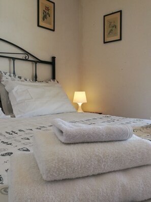 1 Schlafzimmer, Bügeleisen/Bügelbrett, Internetzugang, Bettwäsche