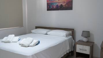 1 chambre, fer et planche Ă  repasser, accĂšs Internet, draps fournis