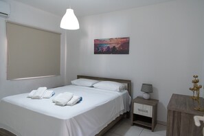 1 quarto, ferros/tábuas de passar roupa, acesso à internet