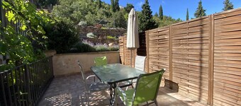 Casa Lola Apartments