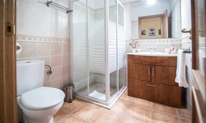 Hair dryer, towels - Casa Lola Beceite Apartments, mountain views and petfriendly (Beceite)