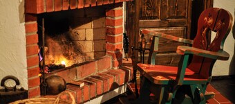 Grandma's House - traditional house near to Bran Castle