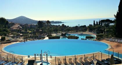Cap Esterel Club Pierre & Vacances F2 -valinta, 1 kana, 5 pers Classé SEA VIEW
