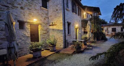 PROMOTION Pendolino Le Gorghe Valmarino 5km from Perugia Swimming pool and WIFI