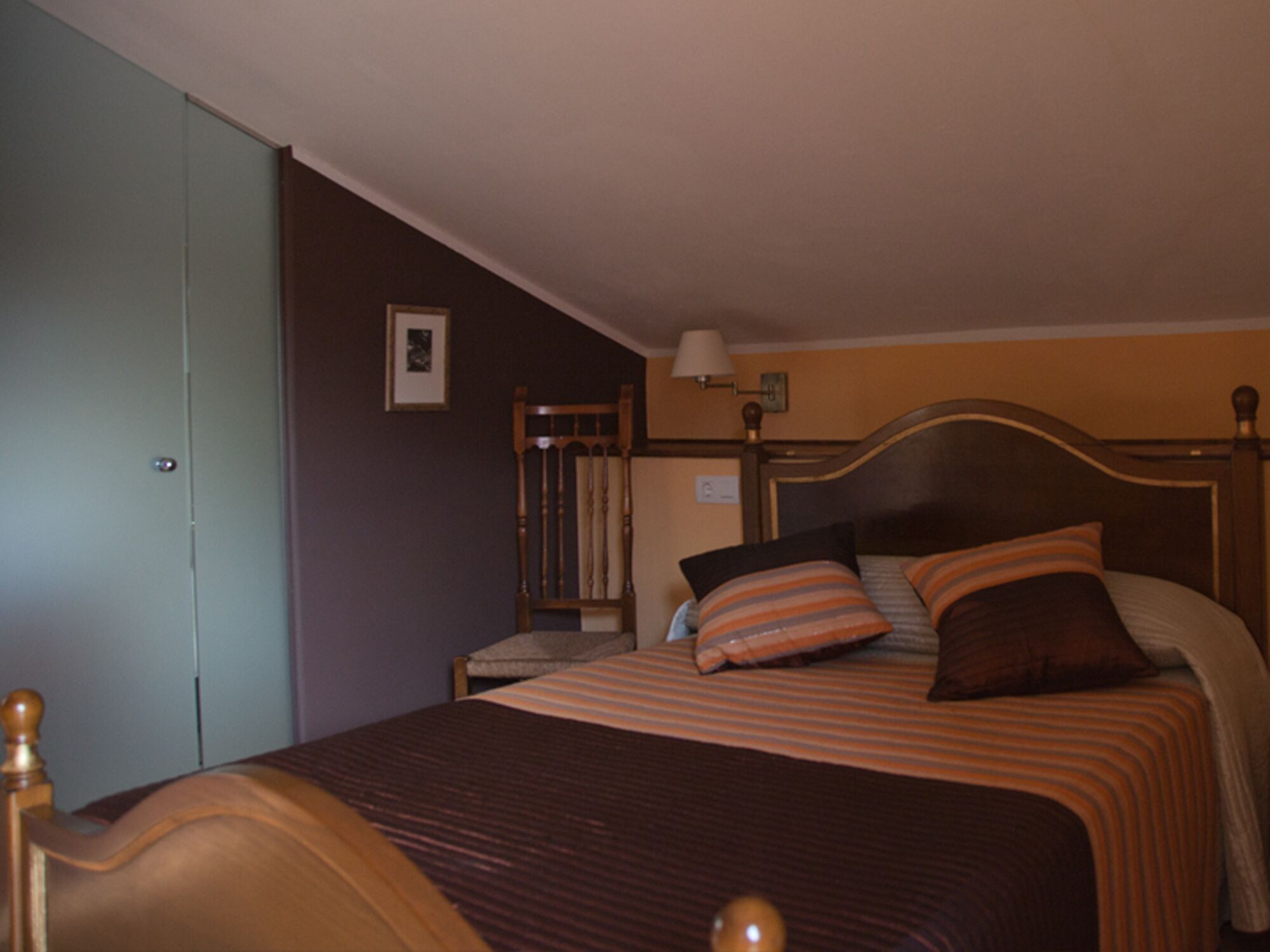 Teixedo Room - Los Galpones Rural Apartments