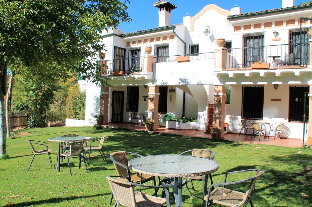 Rural apartment Aptos. Rural Tourism Las Maravillas for 5 people