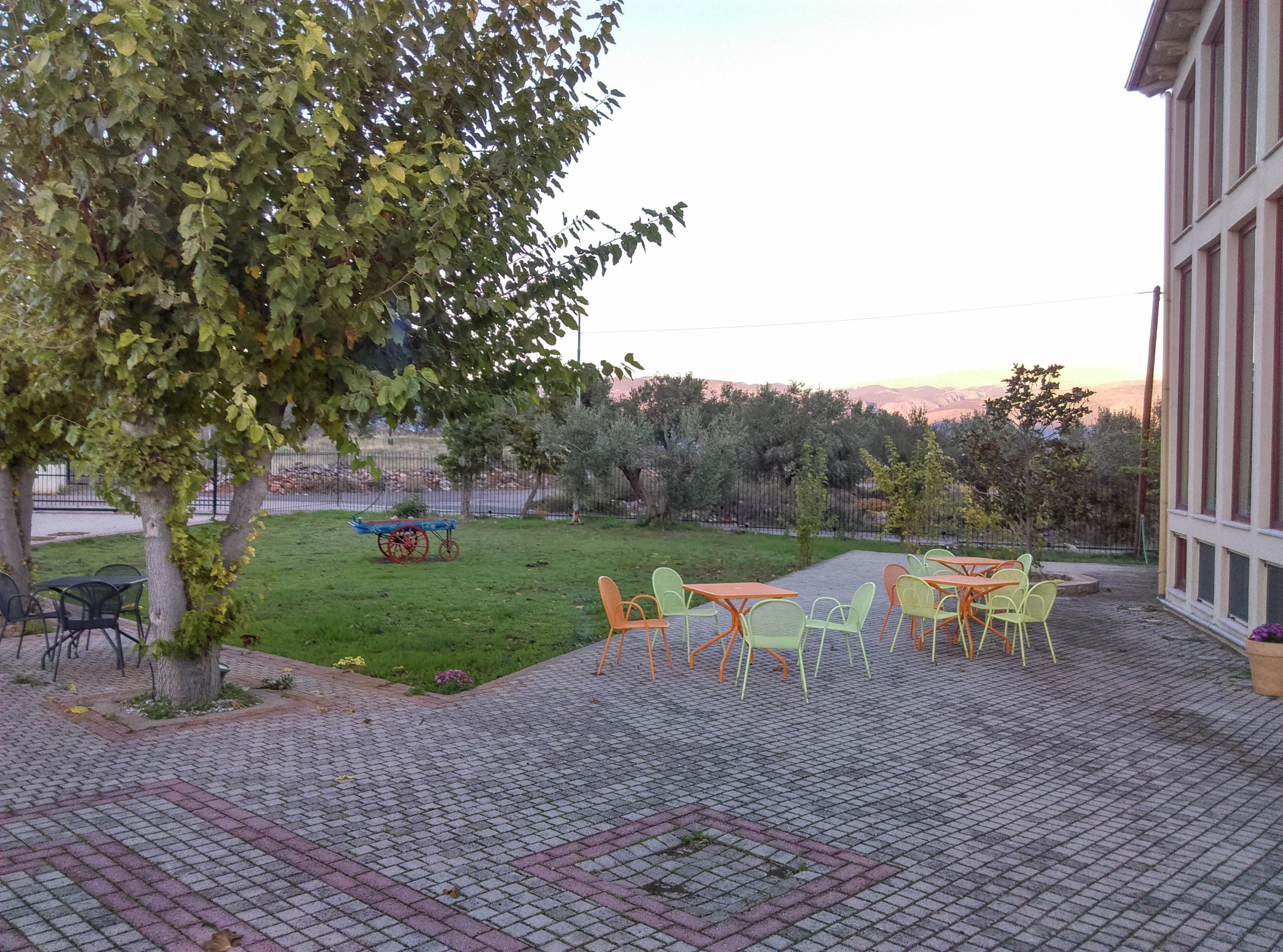 ILIA ART SUITES & ESTATE