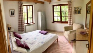 3 bedrooms, iron/ironing board, travel cot, WiFi