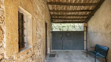 Enceinte de lâhĂ©bergement