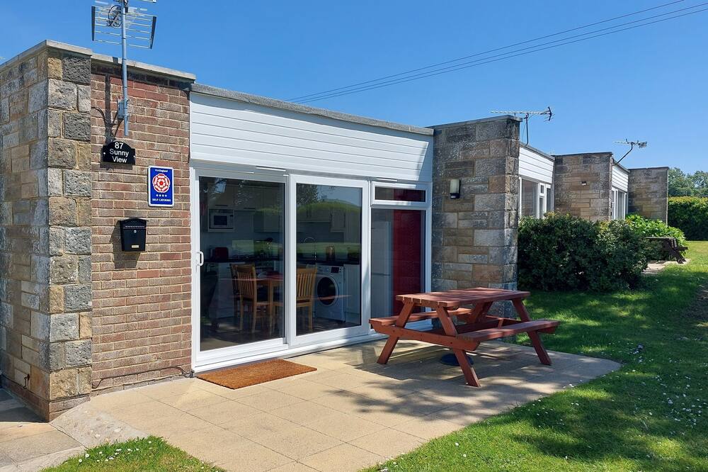 Sunny View, a modern 4 star relaxing base for exploring the Isle of Wight