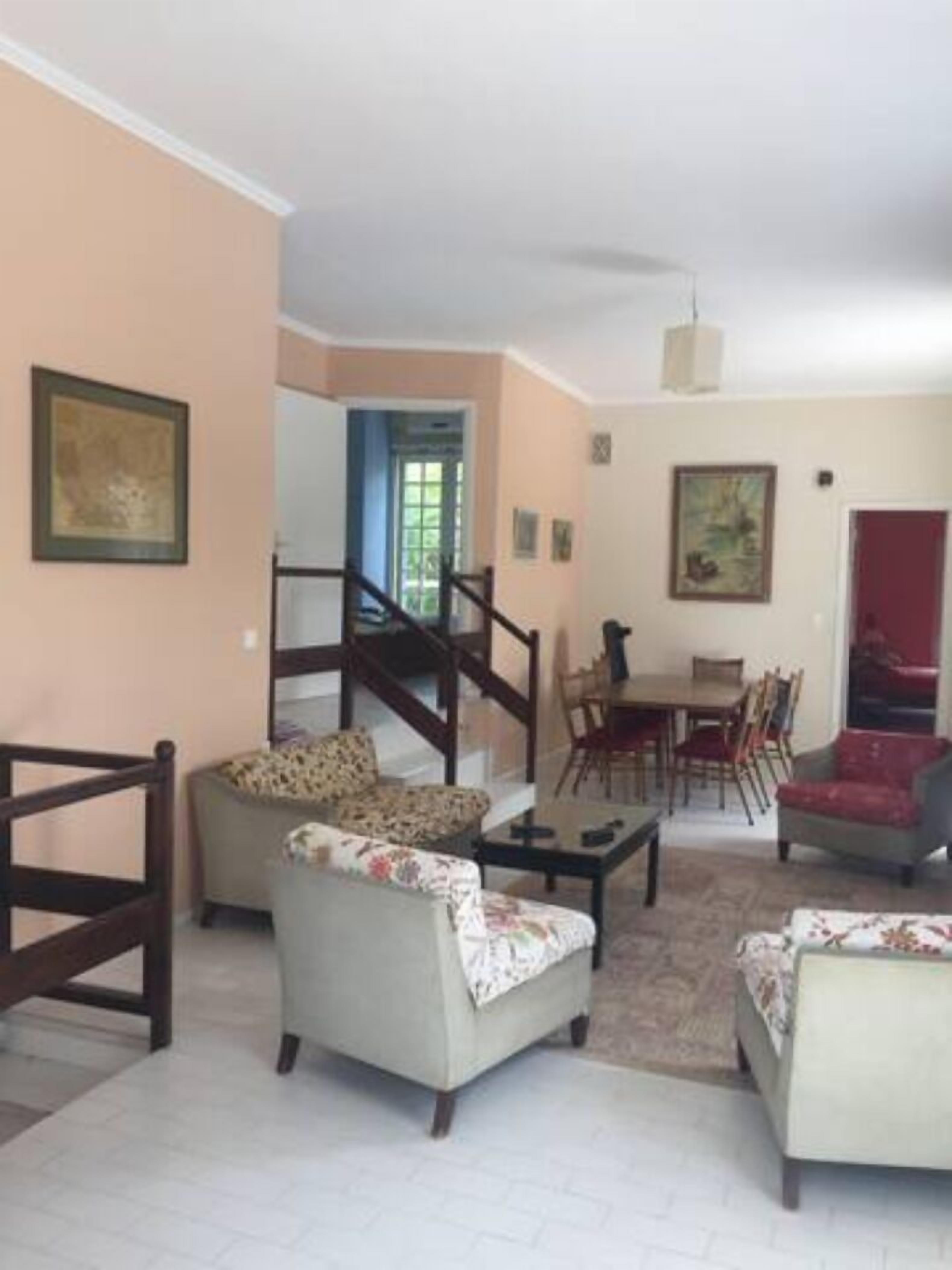 Eretria: Large villa with pool near the sea