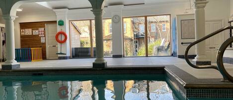 Piscine couverte, piscine chauffée