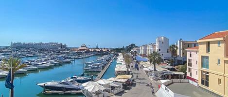 Marina
