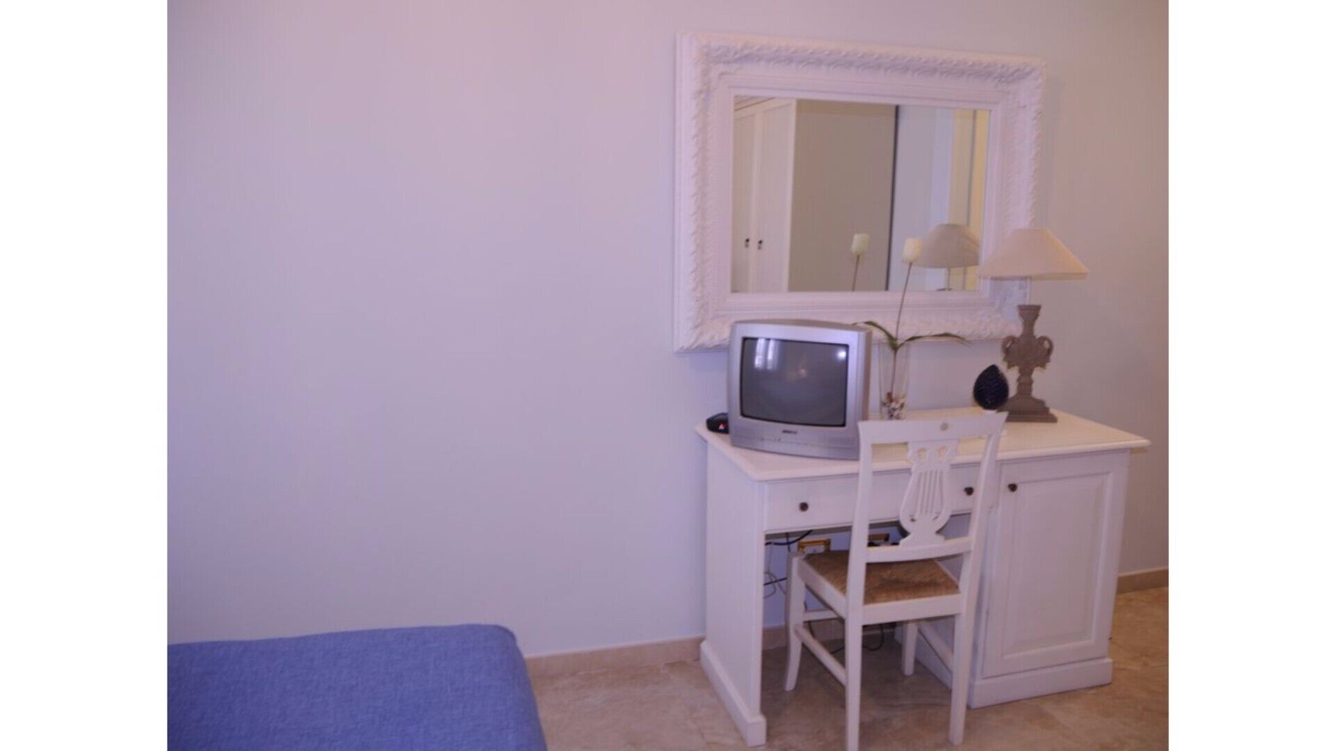 BEAUTIFUL ROOMS WITH BREAKFAST AND COMFORTABLE NEAR SAN VITO BEACH CHAPTER 1