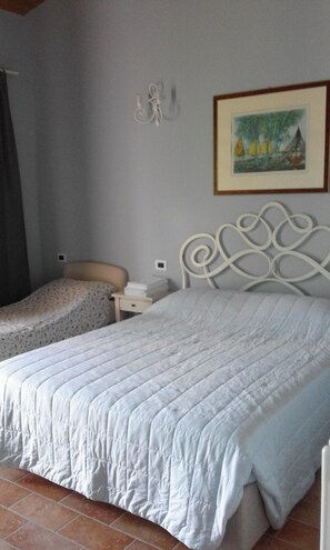 1 bedroom, in-room safe, iron/ironing board, WiFi - Relaxation in a Small Country Home Relaxation in a small country home (Gemmano)