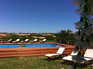 Outdoor pool - Relaxation in a Small Country Home Relaxation in a small country home (Gemmano)