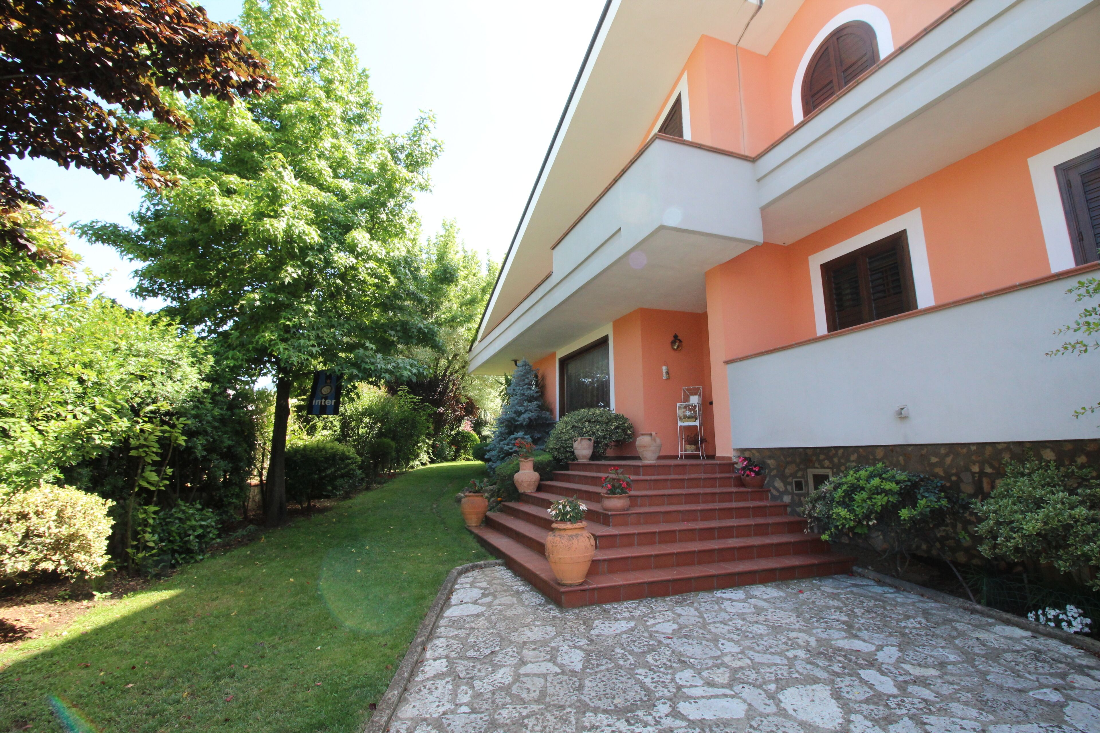 Cozy Villa halfway between Naples and Rome