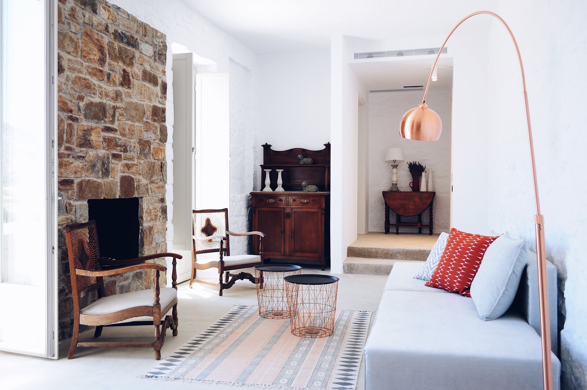 Exclusive Getaway | Beautiful Double Suite (2 bedrooms - sleeps 6)