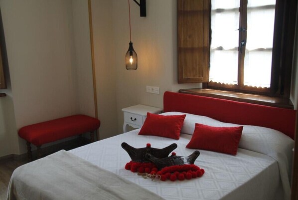 1 chambre, coffres-forts dans les chambres, fer et planche à repasser