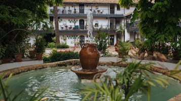 Enceinte de lâhĂ©bergement