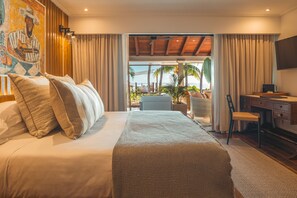 5 bedrooms, iron/ironing board, free WiFi, bed sheets