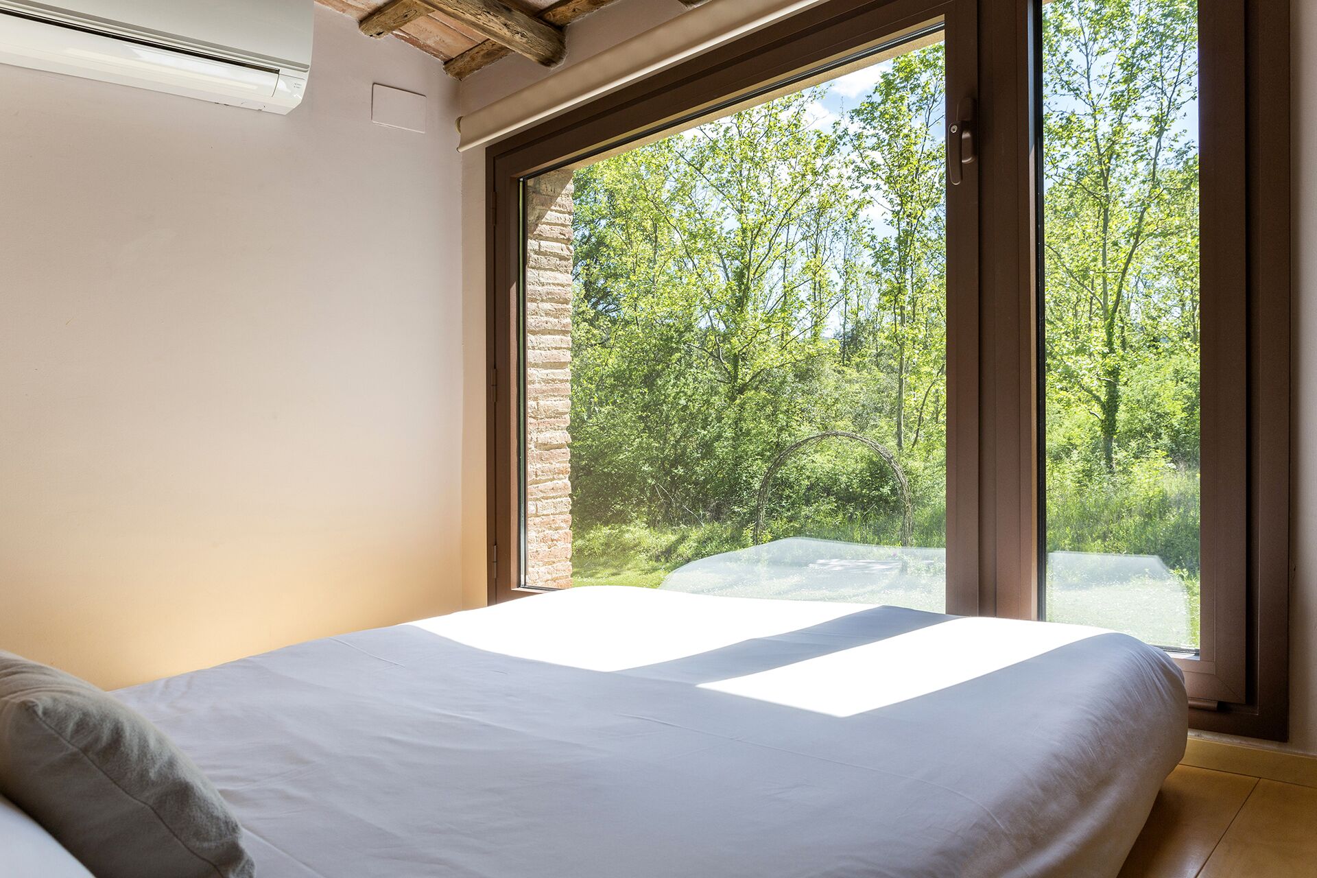 1 slaapkamer, een strijkplank/strijkijzer, wifi, beddengoed