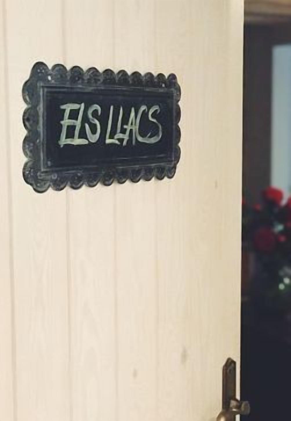 Self catering La Vila D'Argençola for 8 people