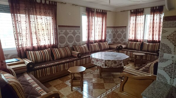 Interior - Saidia near downtown and beach House 150 m2. (saidia)